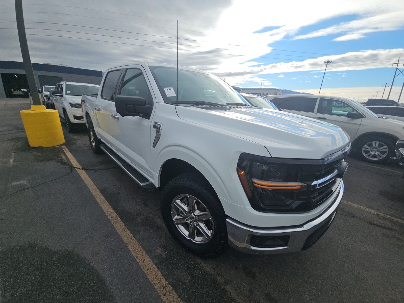 2024 Ford F-150 XLT AWD