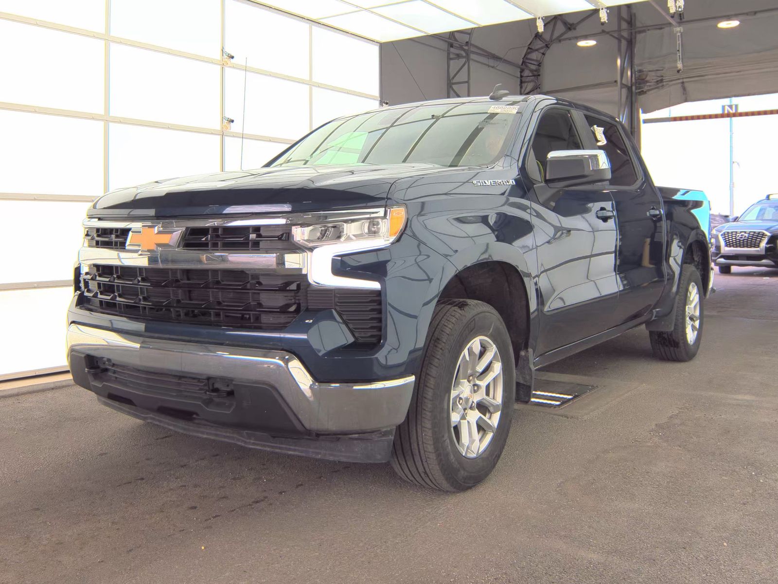 2022 Chevrolet Silverado 1500 LT AWD