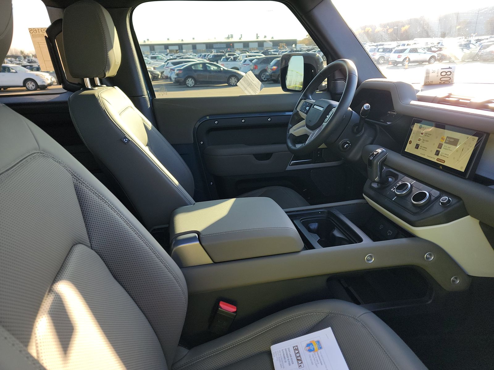 2024 Land Rover Defender 90 X-Dynamic SE AWD