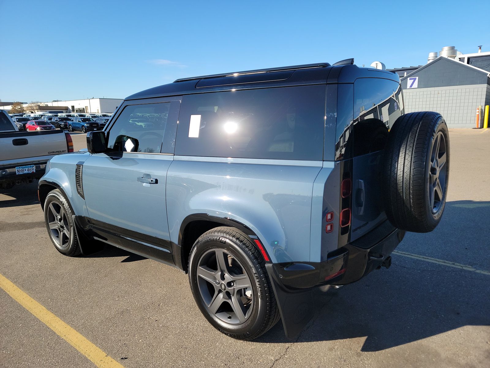 2024 Land Rover Defender 90 X-Dynamic SE AWD