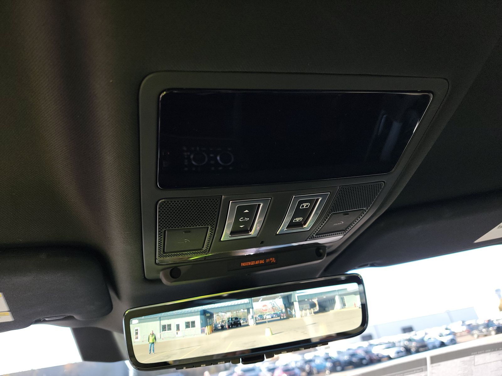 2024 Land Rover Defender 90 X-Dynamic SE AWD