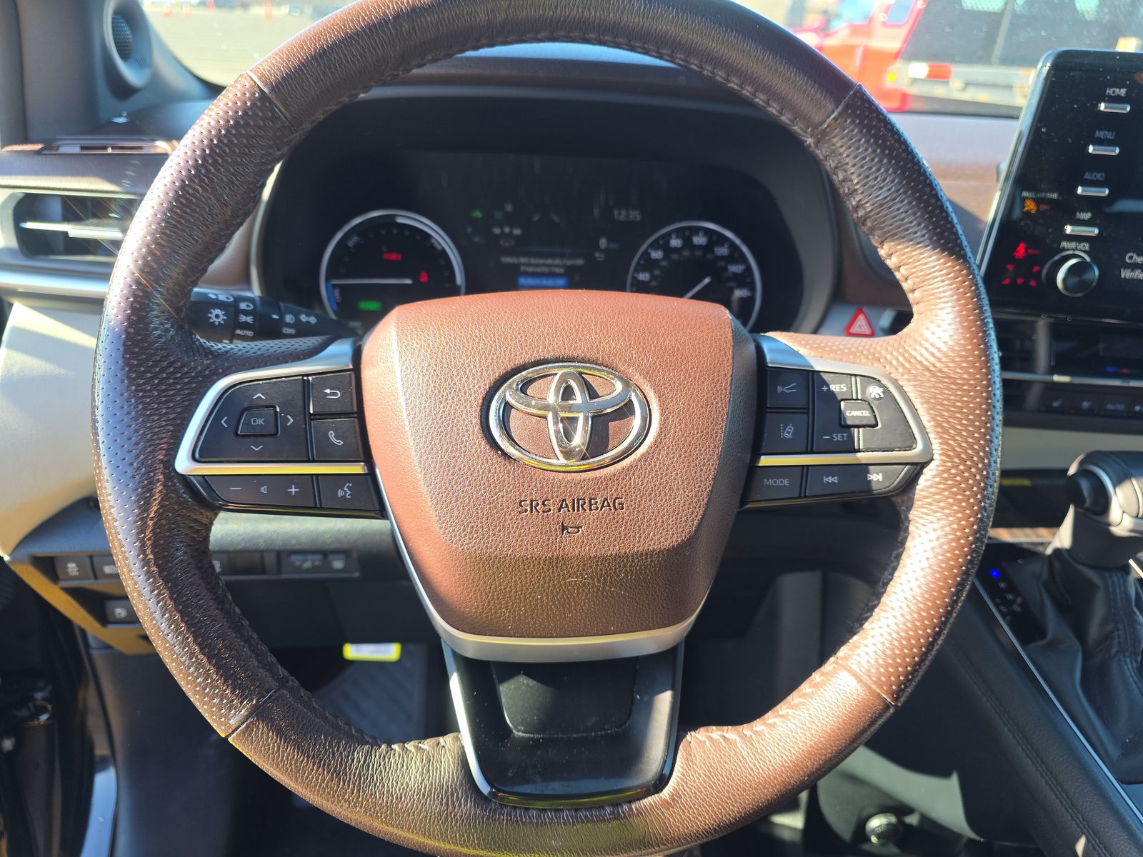 2022 Toyota Sienna Platinum AWD