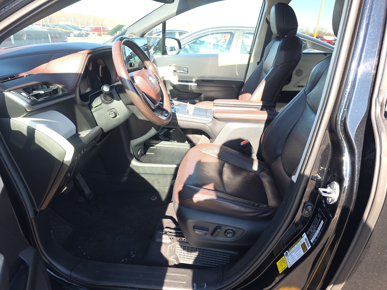 2022 Toyota Sienna Platinum AWD