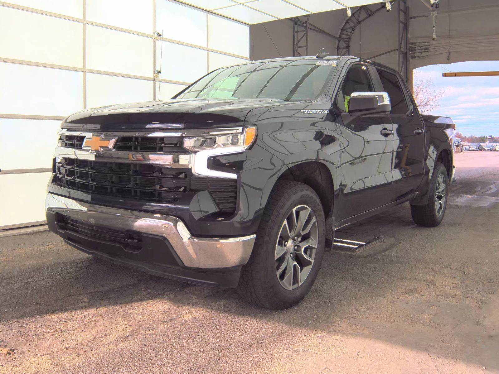 2023 Chevrolet Silverado 1500 LT AWD