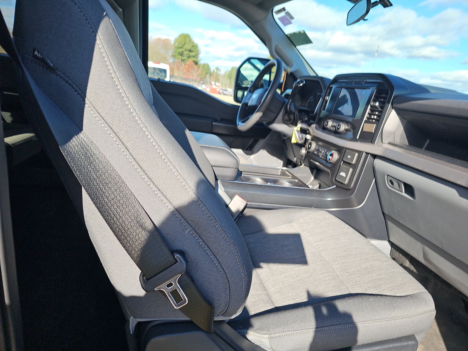 2022 Ford F-150 XL AWD