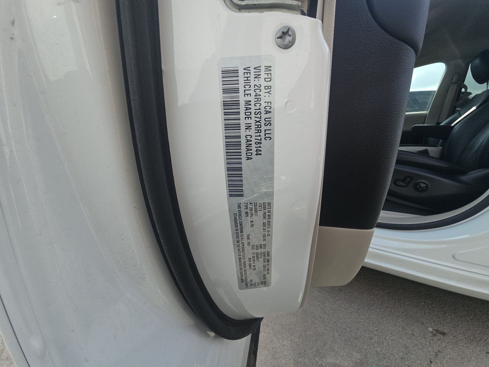 2024 Chrysler Pacifica Hybrid Select FWD