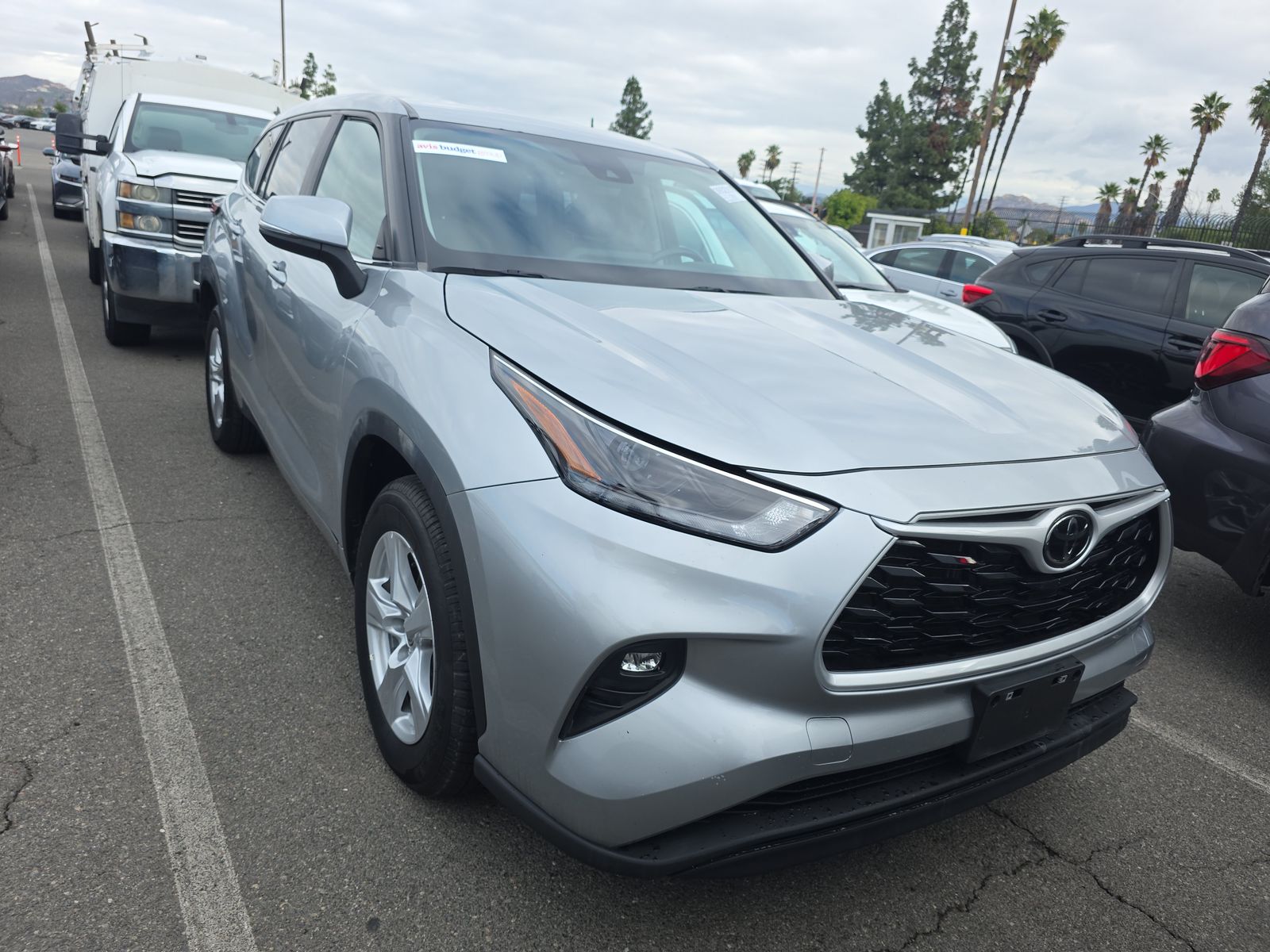 2024 Toyota Highlander LE FWD