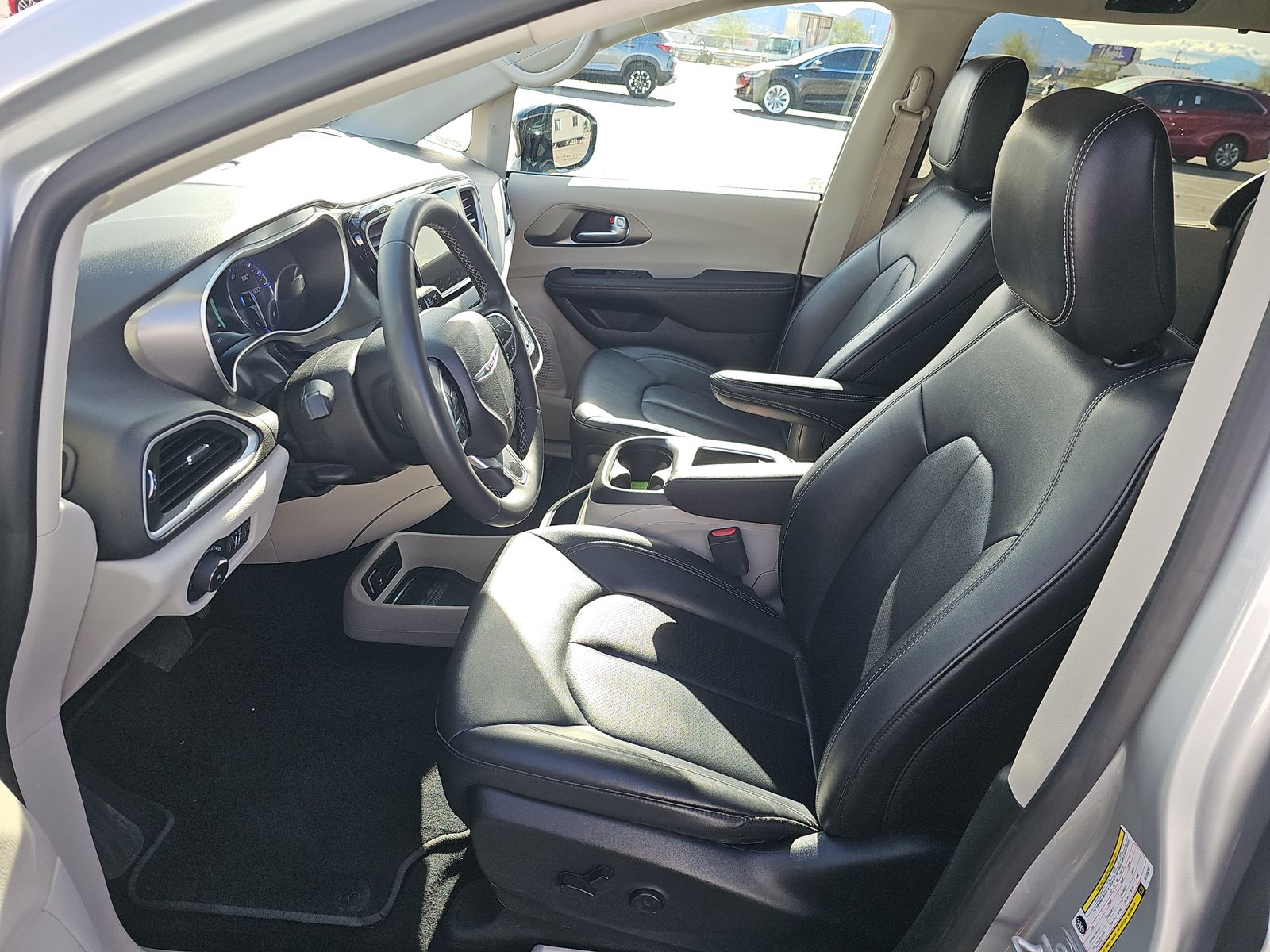 2024 Chrysler Pacifica Touring L FWD