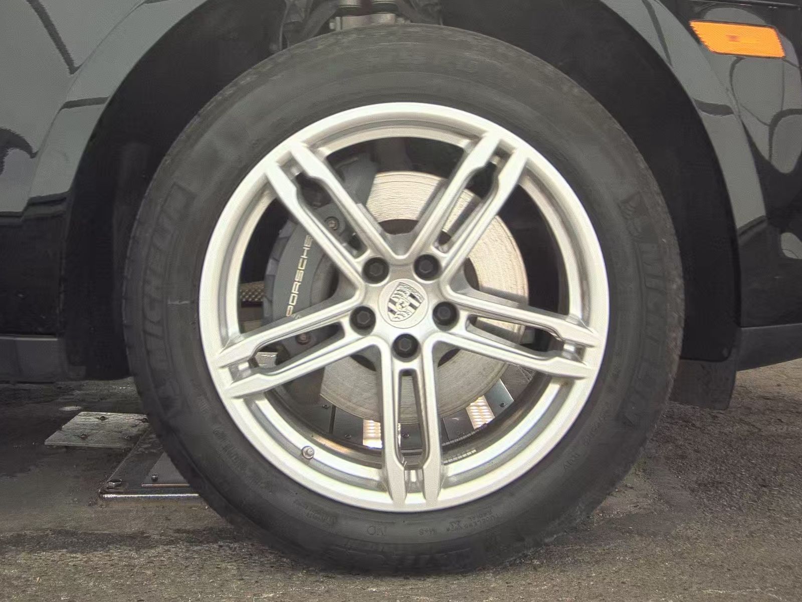 2024 Porsche Macan Base AWD