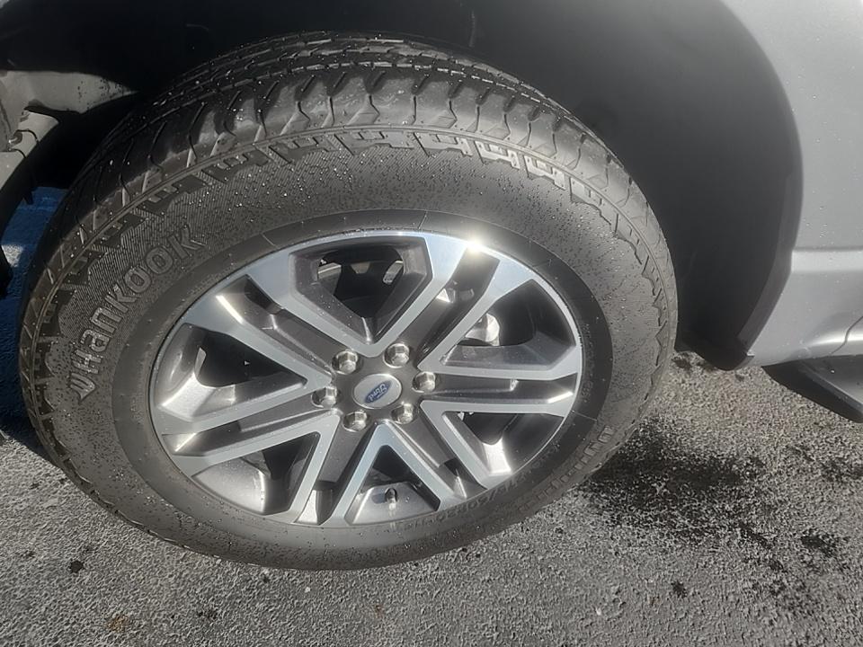 2022 Ford F-150 XL AWD