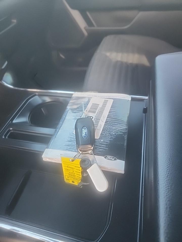 2022 Ford F-150 XL AWD