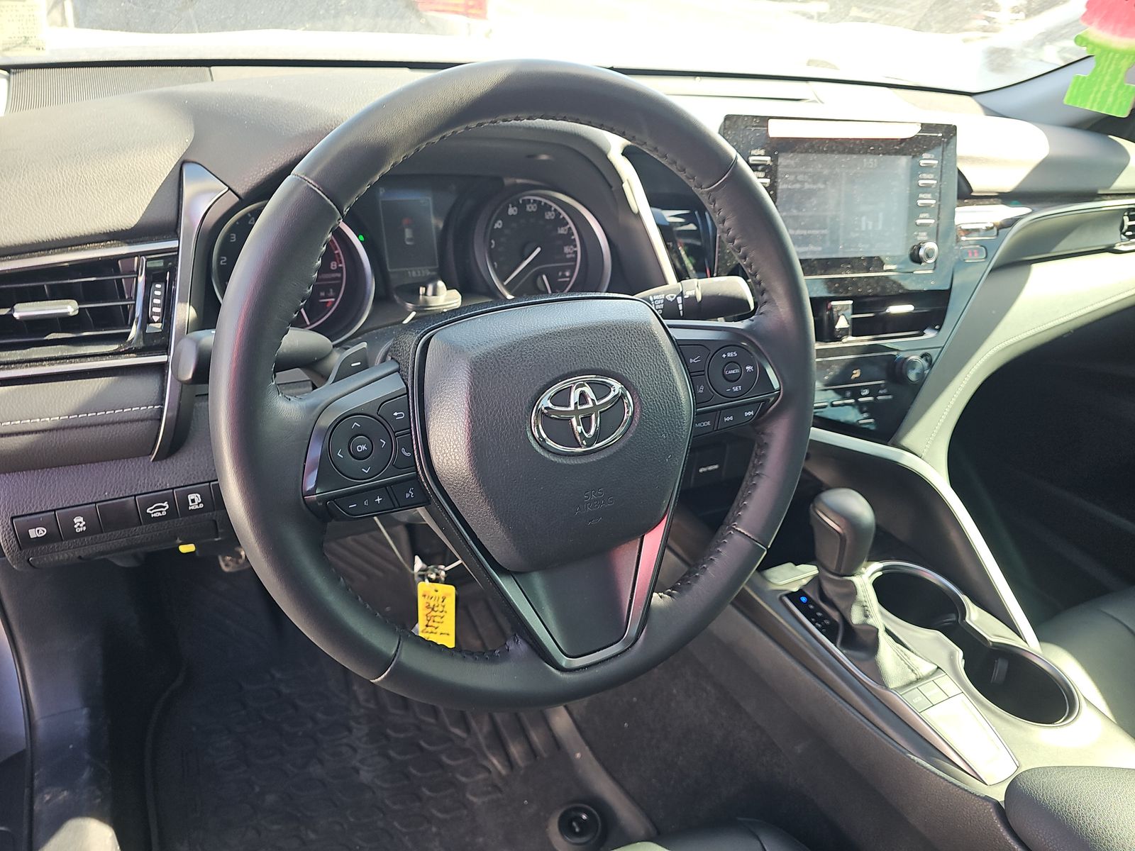 2024 Toyota Camry SE FWD