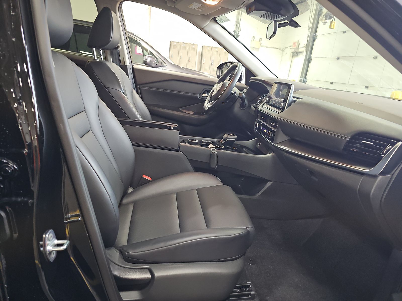 2023 Nissan Rogue SV AWD