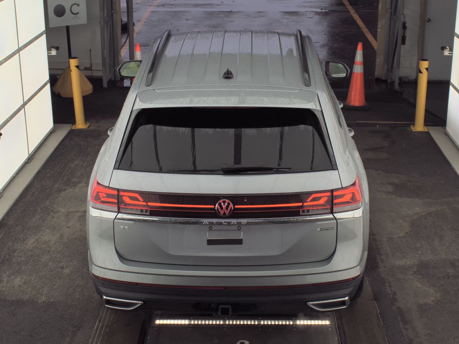 2024 Volkswagen Atlas 2.0T SE AWD