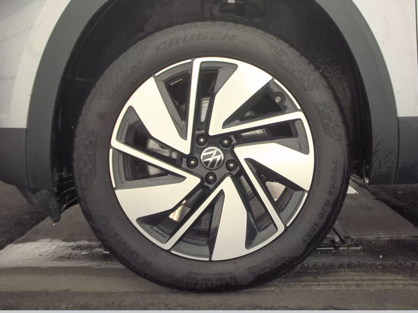 2024 Volkswagen Atlas 2.0T SE AWD