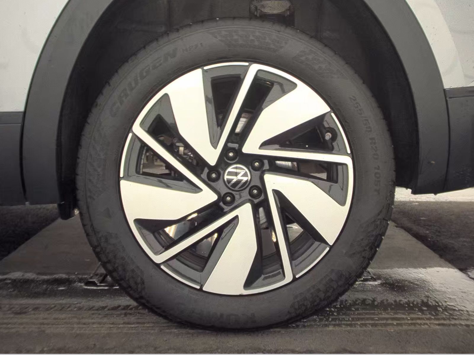 2024 Volkswagen Atlas 2.0T SE AWD