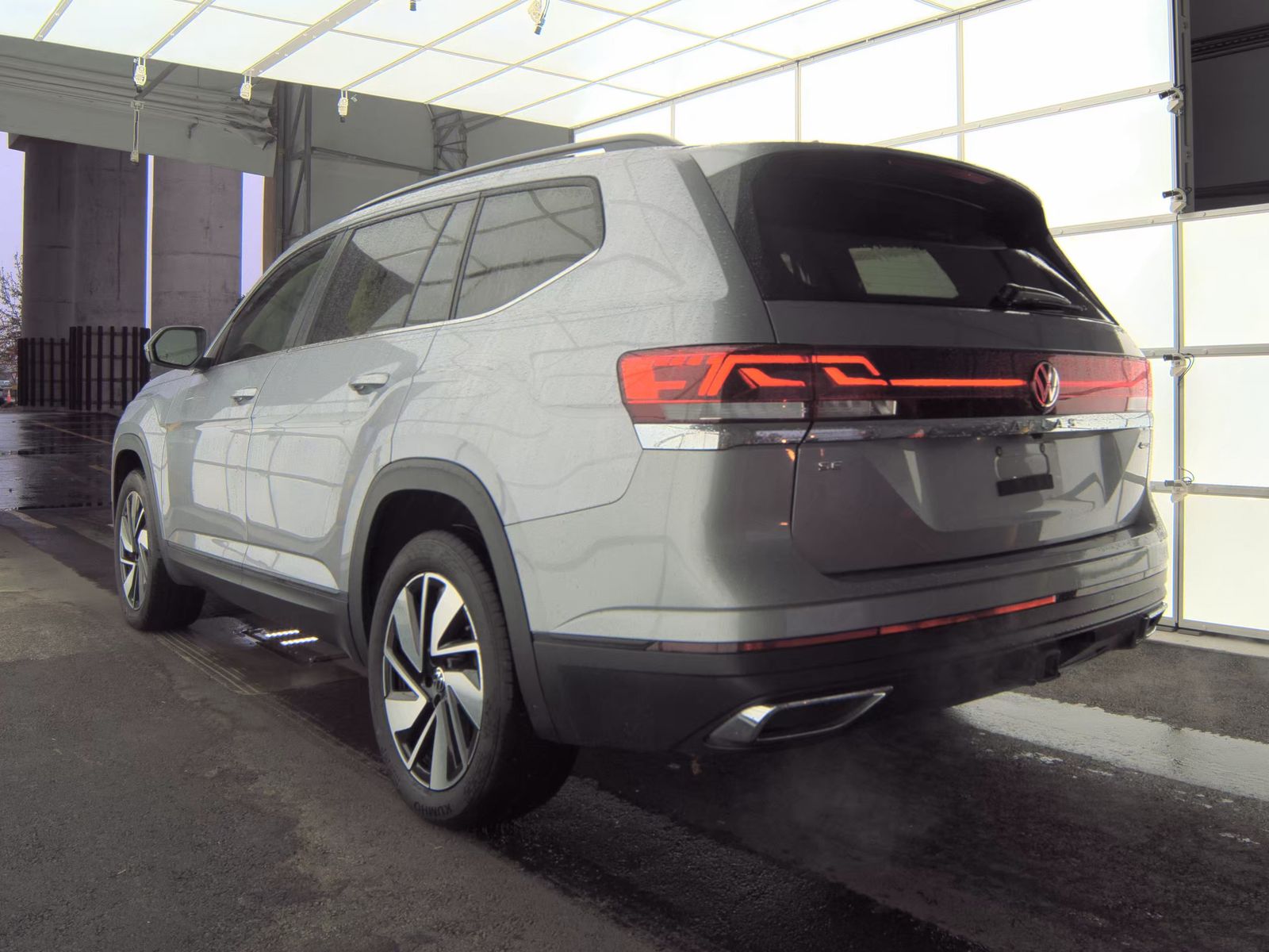 2024 Volkswagen Atlas 2.0T SE AWD