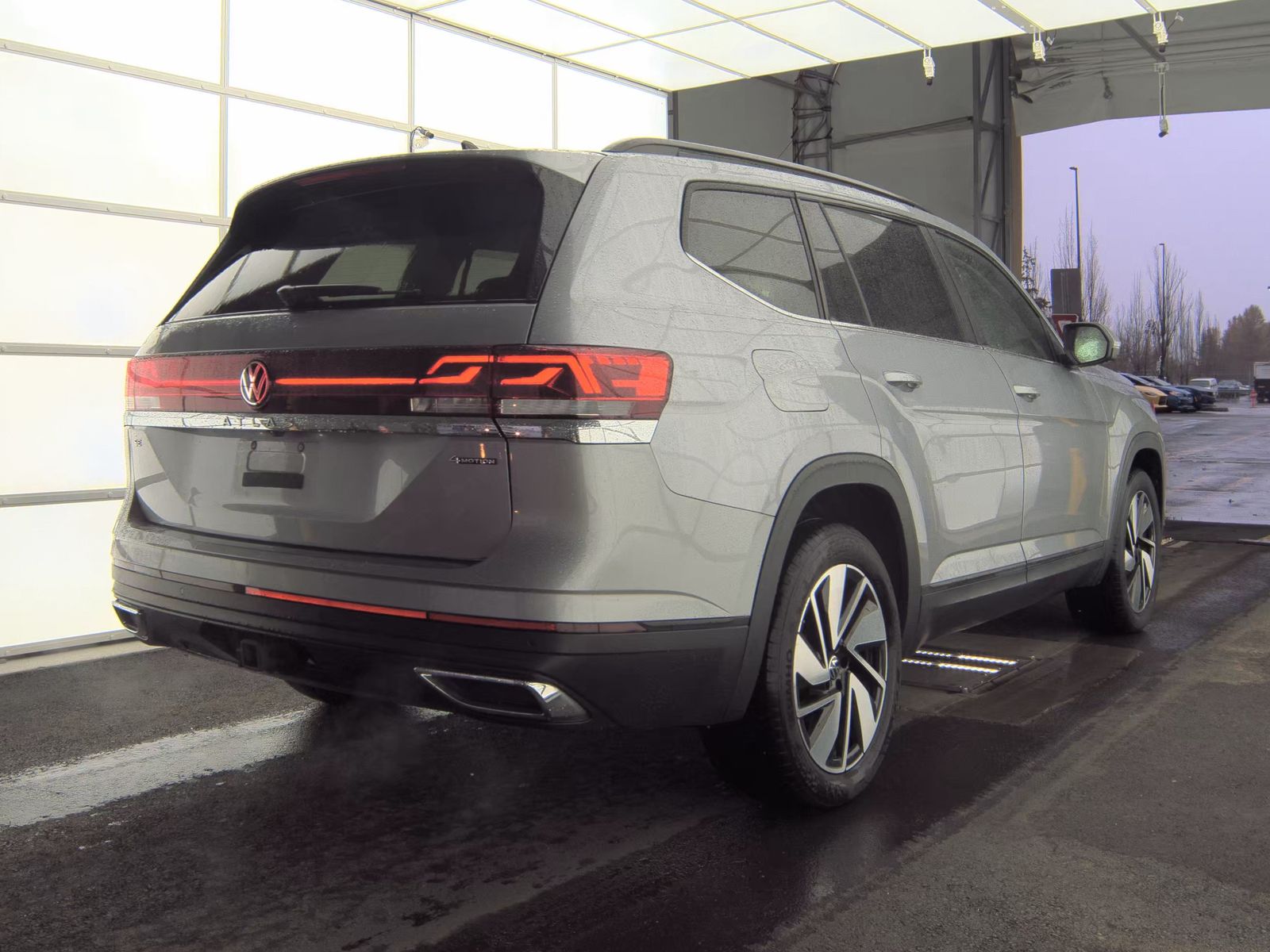 2024 Volkswagen Atlas 2.0T SE AWD