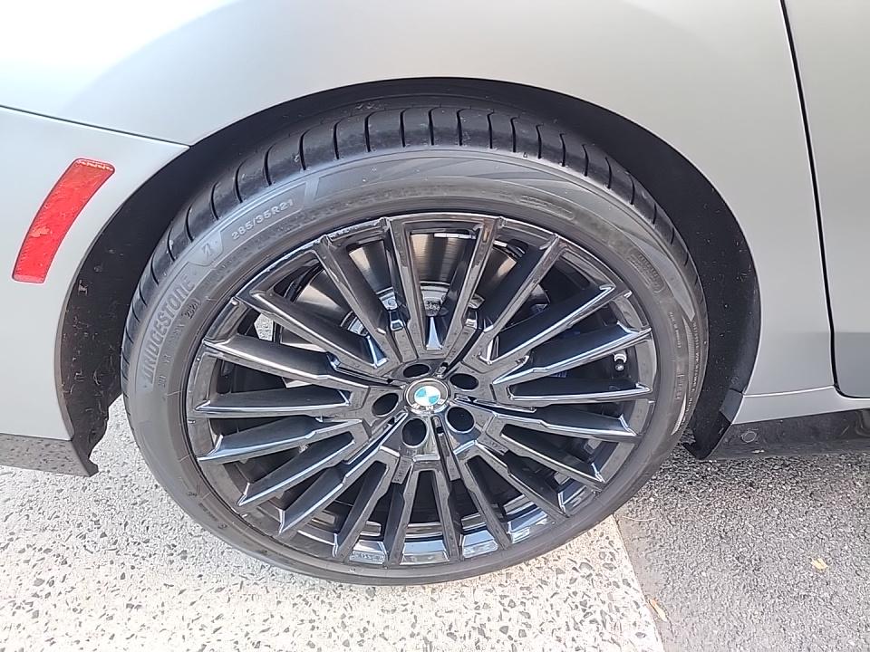 2025 BMW 7 Series 760i xDrive AWD