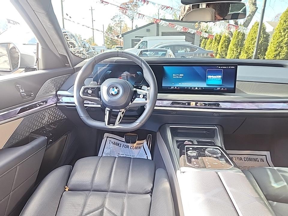 2025 BMW 7 Series 760i xDrive AWD
