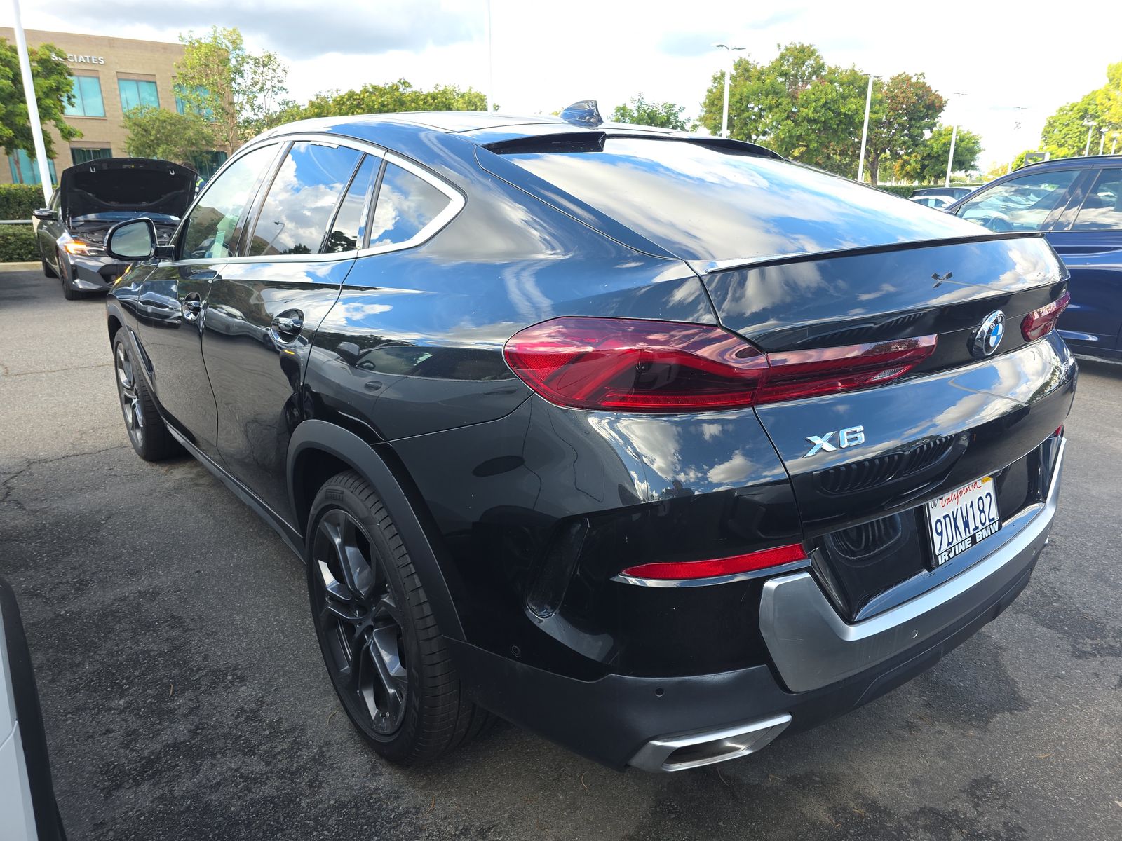 2023 BMW X6 xDrive40i AWD