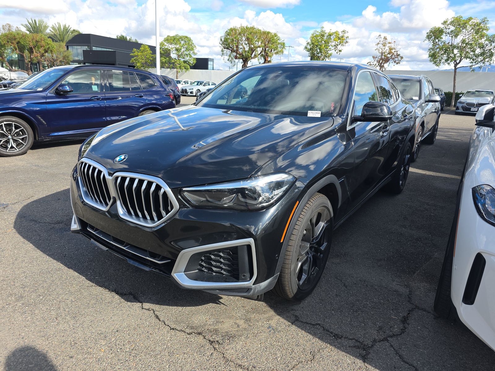 2023 BMW X6 xDrive40i AWD