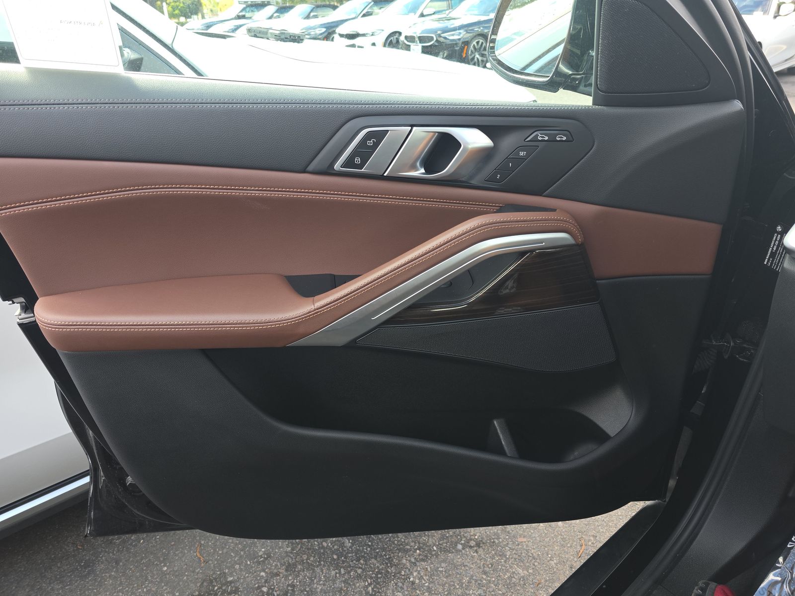 2023 BMW X6 xDrive40i AWD