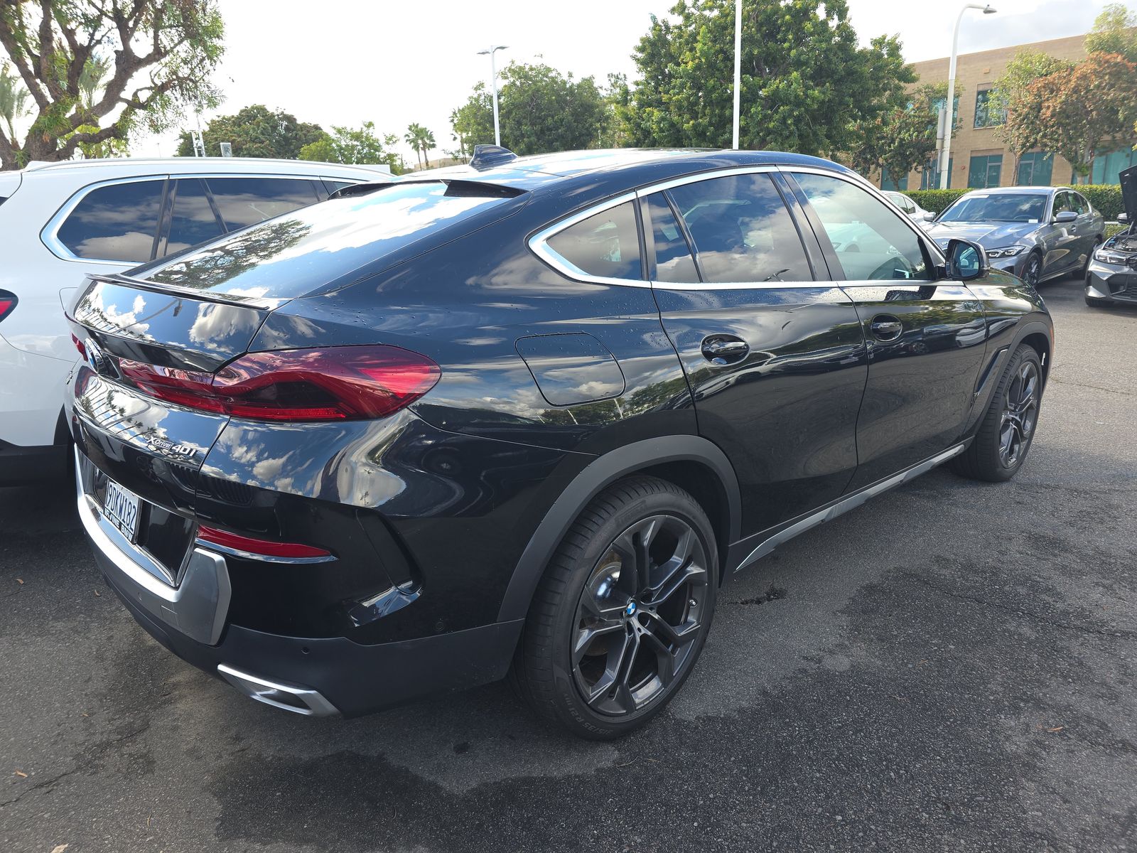 2023 BMW X6 xDrive40i AWD