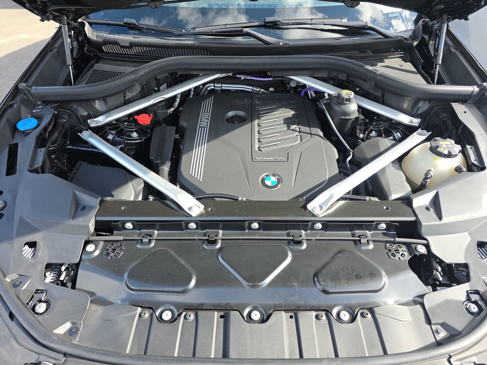 2023 BMW X6 xDrive40i AWD