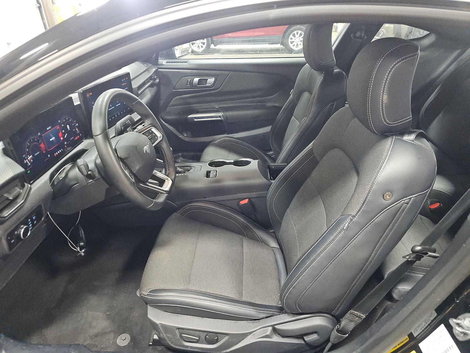 2024 Ford Mustang EcoBoost RWD