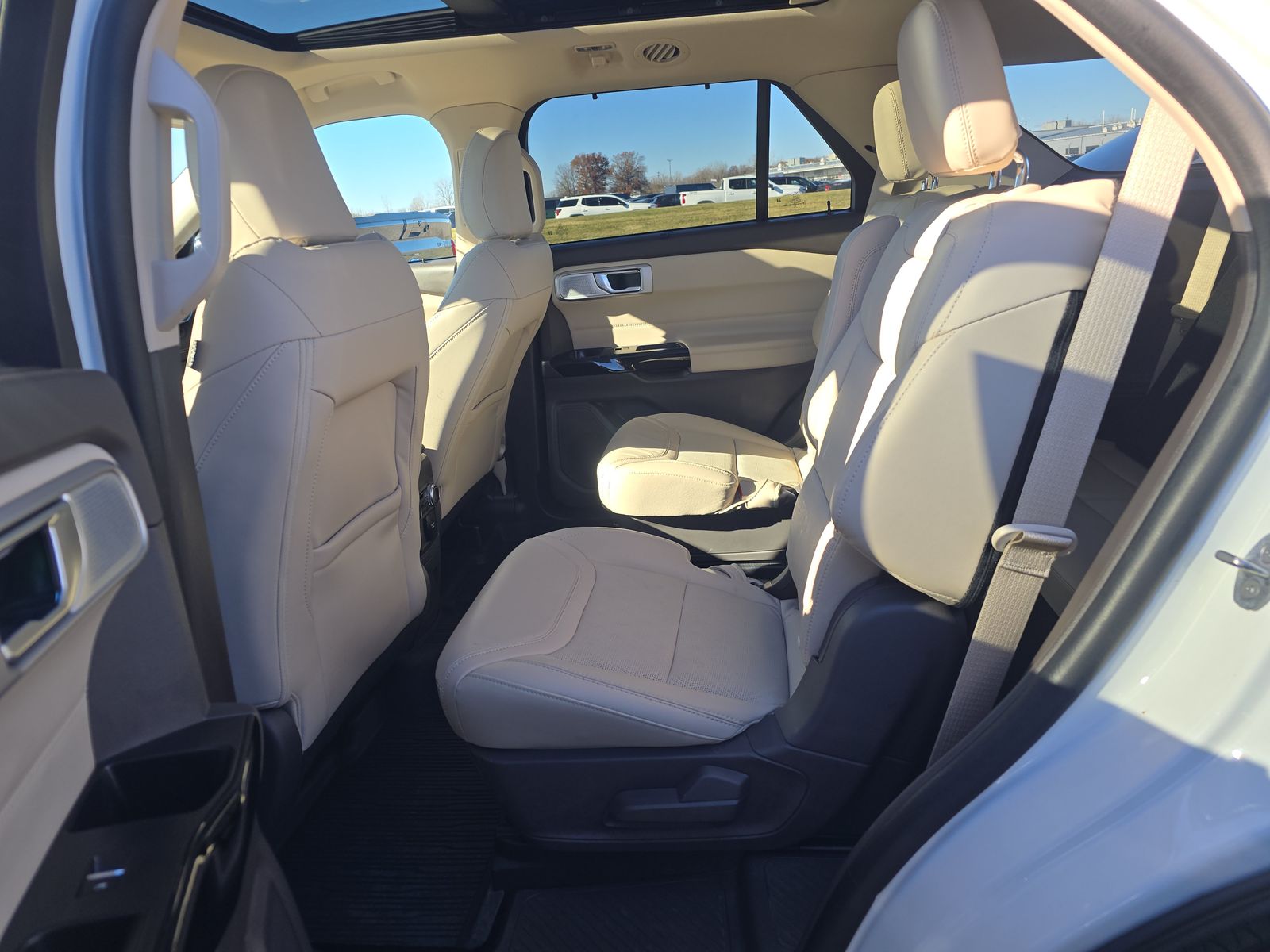 2023 Ford Explorer Platinum AWD