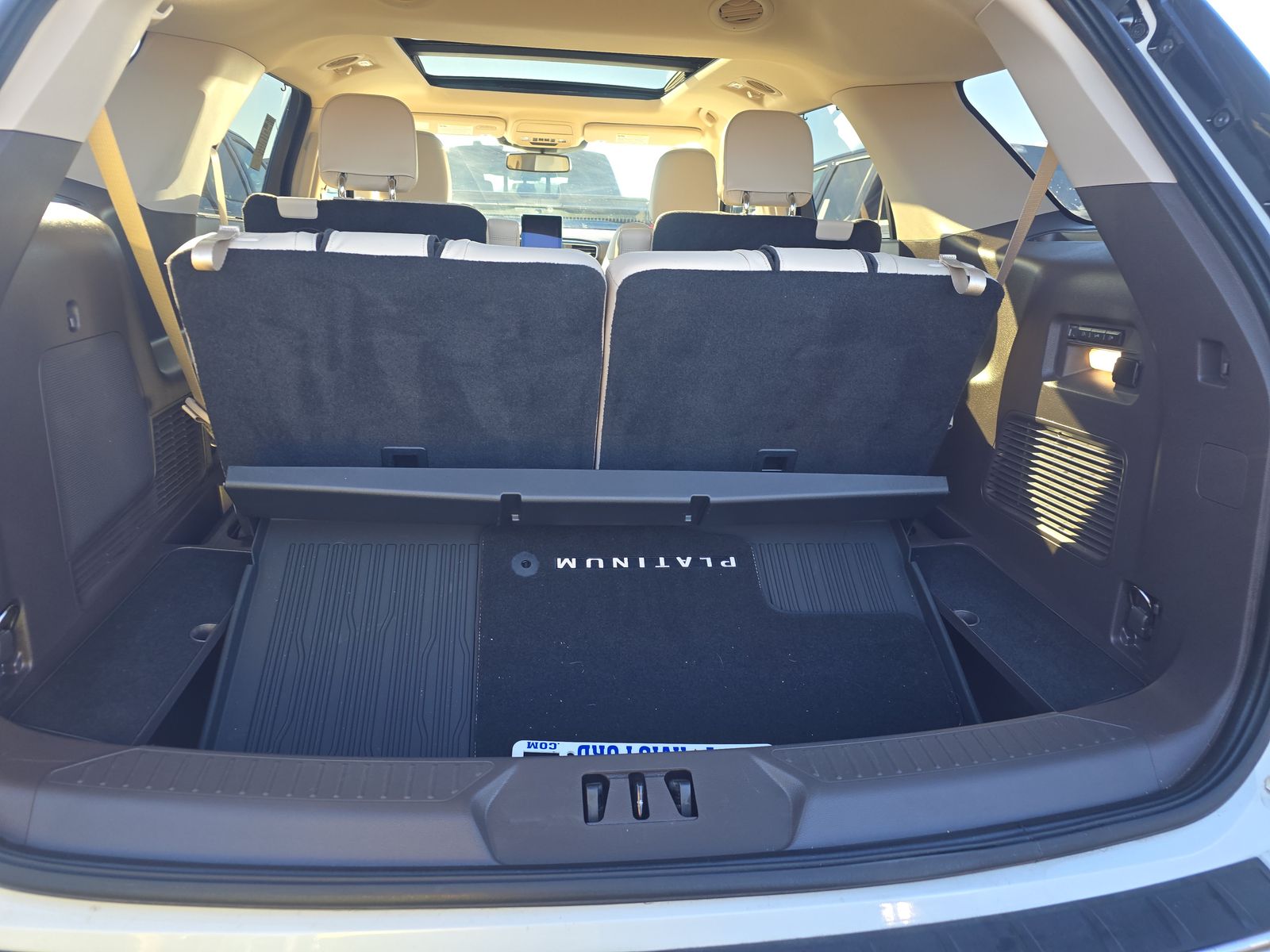 2023 Ford Explorer Platinum AWD