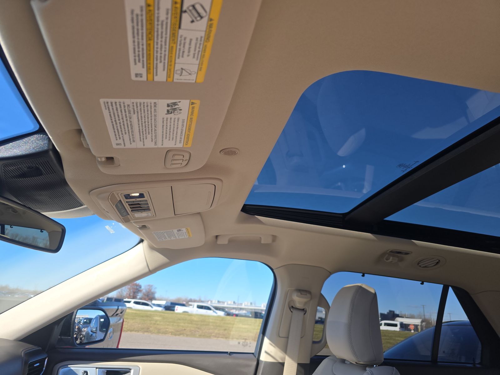 2023 Ford Explorer Platinum AWD