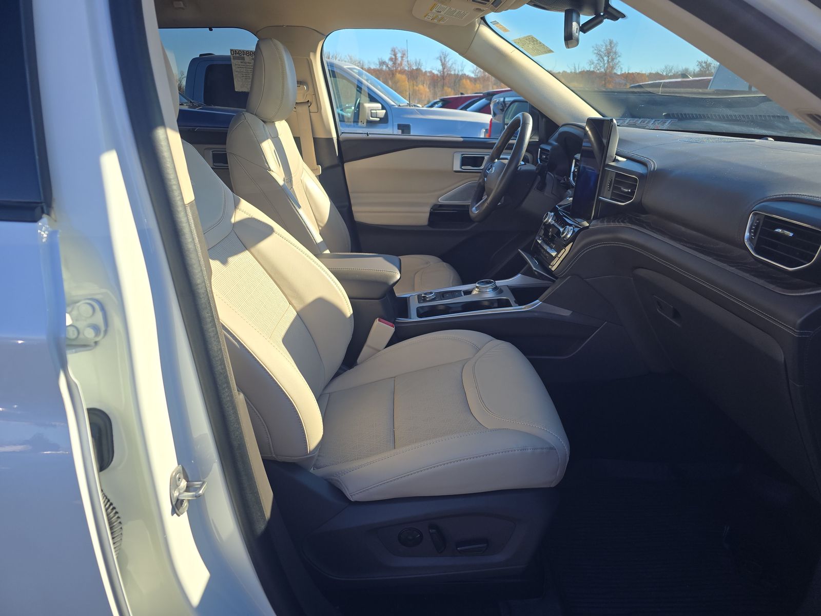 2023 Ford Explorer Platinum AWD