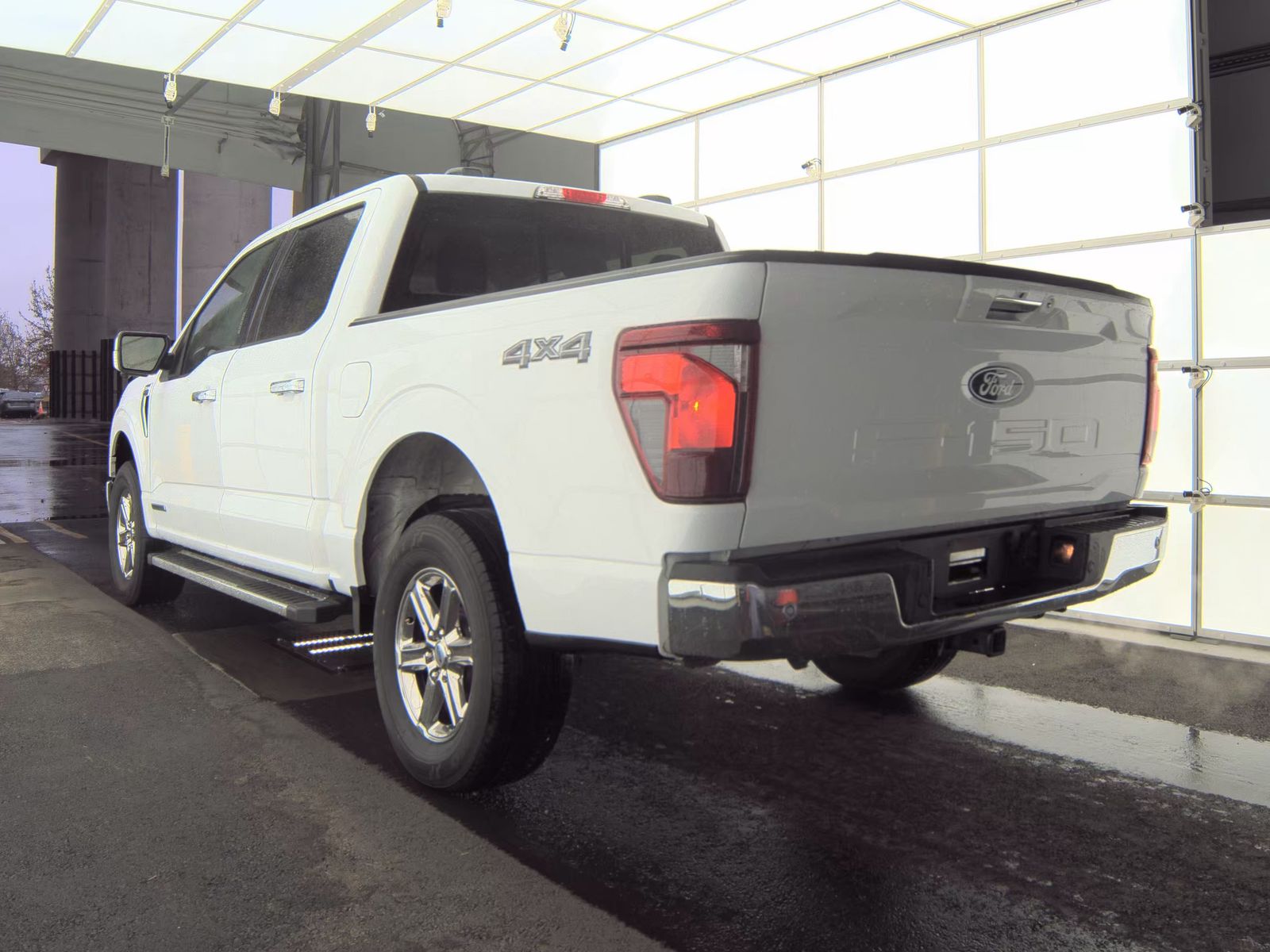 2024 Ford F-150 Hybrid XLT AWD