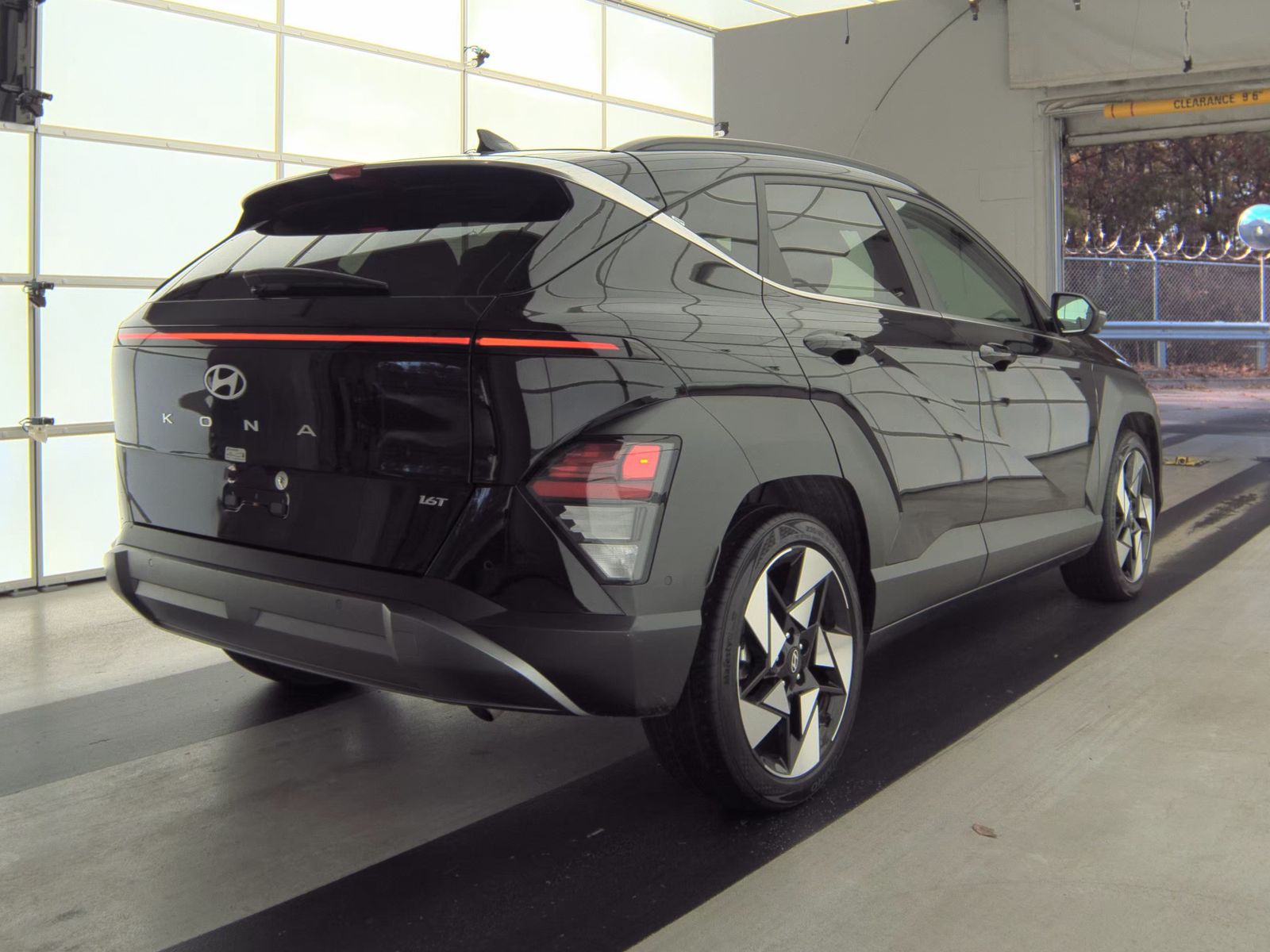 2024 Hyundai Kona Limited FWD