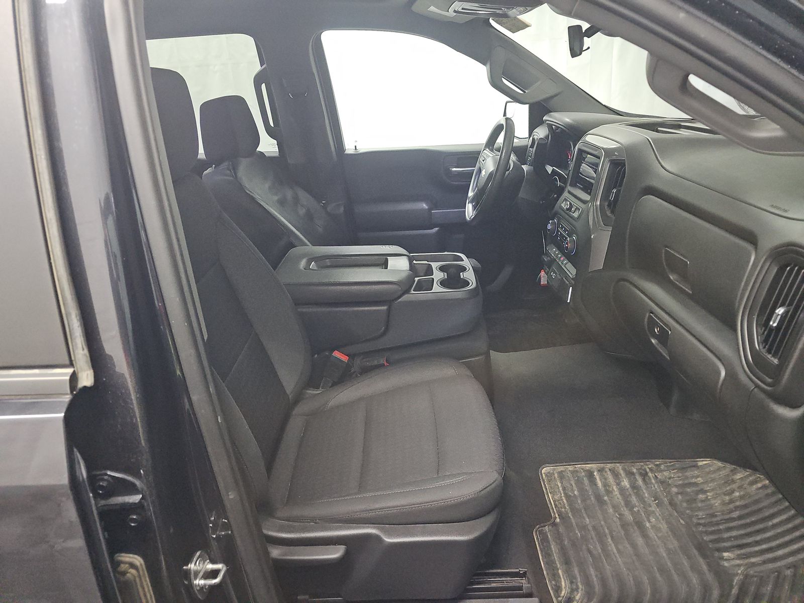 2023 Chevrolet Silverado 1500 Custom AWD