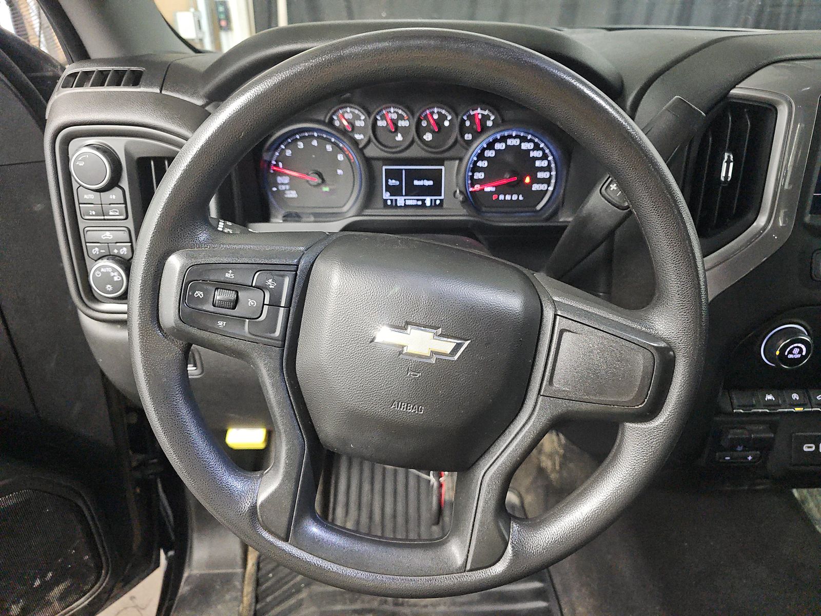 2023 Chevrolet Silverado 1500 Custom AWD