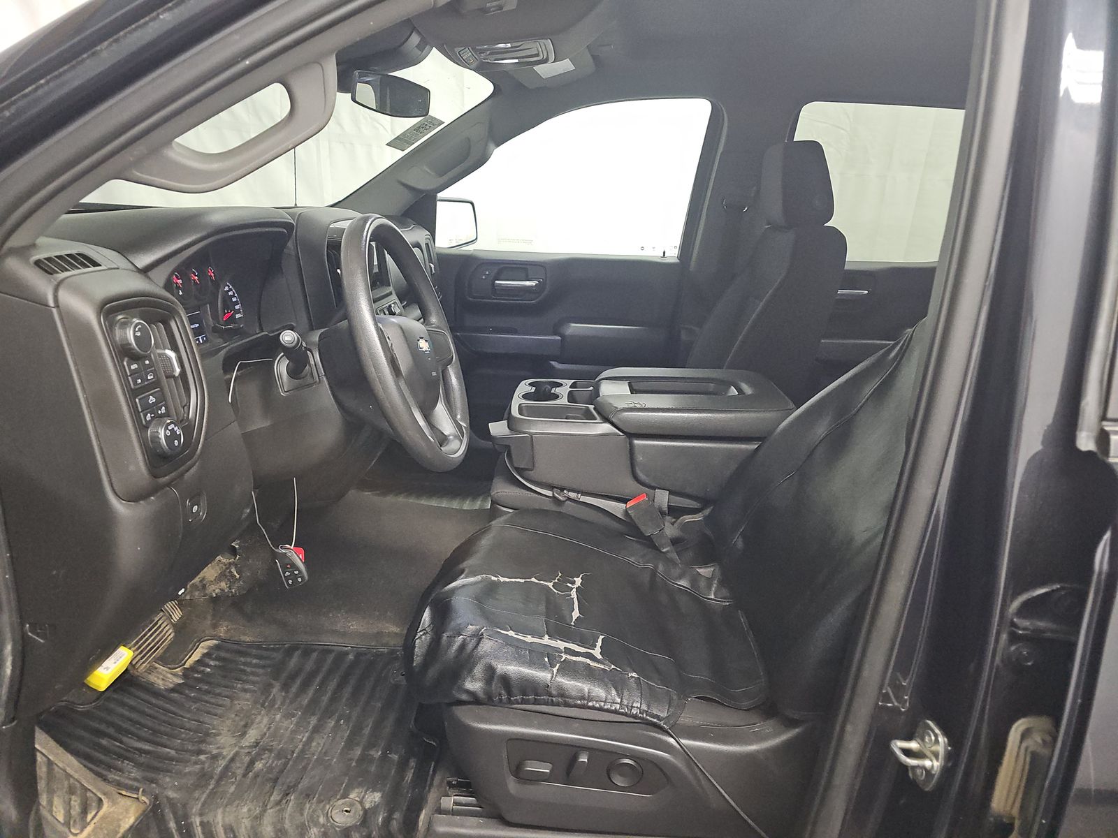 2023 Chevrolet Silverado 1500 Custom AWD