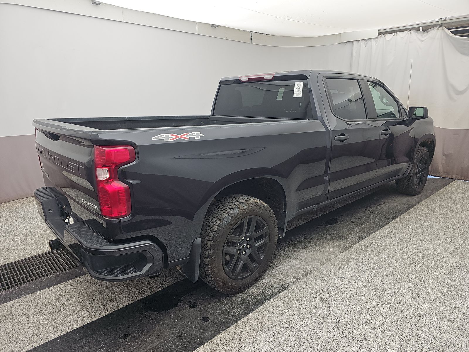 2023 Chevrolet Silverado 1500 Custom AWD