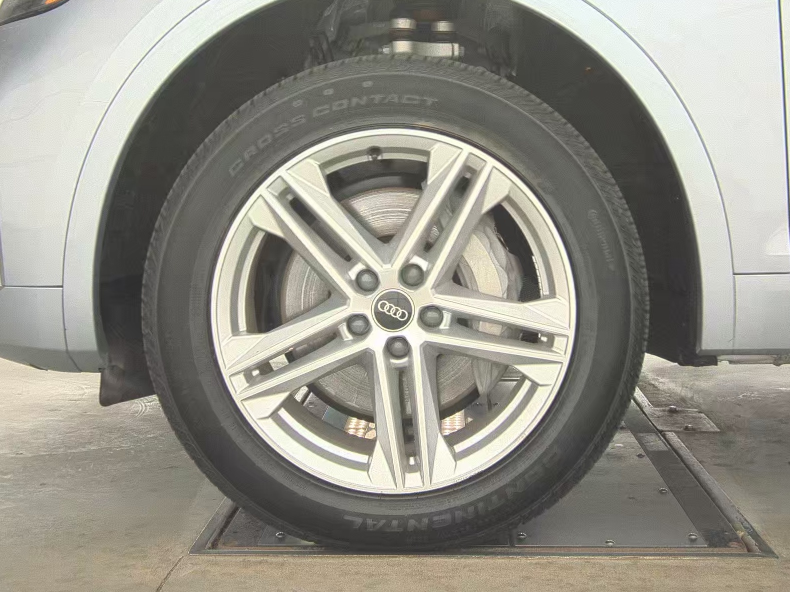 2024 Audi Q5 e Plug-In Hybrid S line Premium Plus AWD