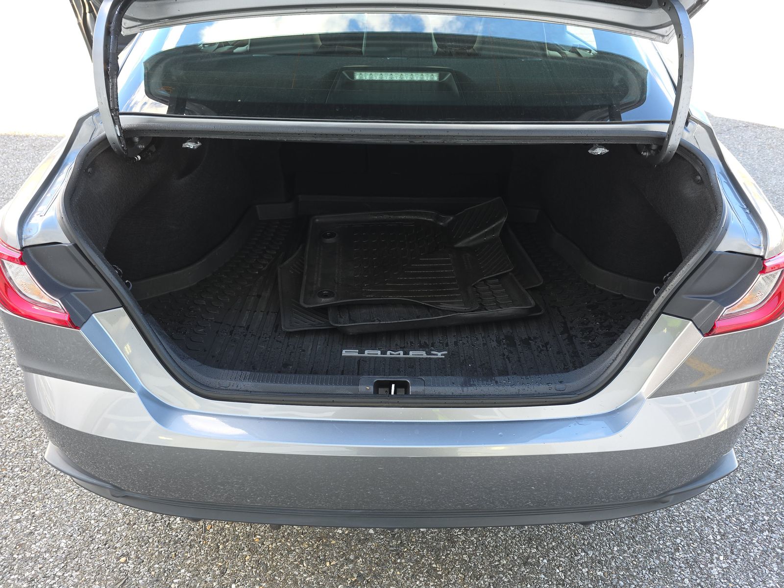 2025 Toyota Camry SE AWD