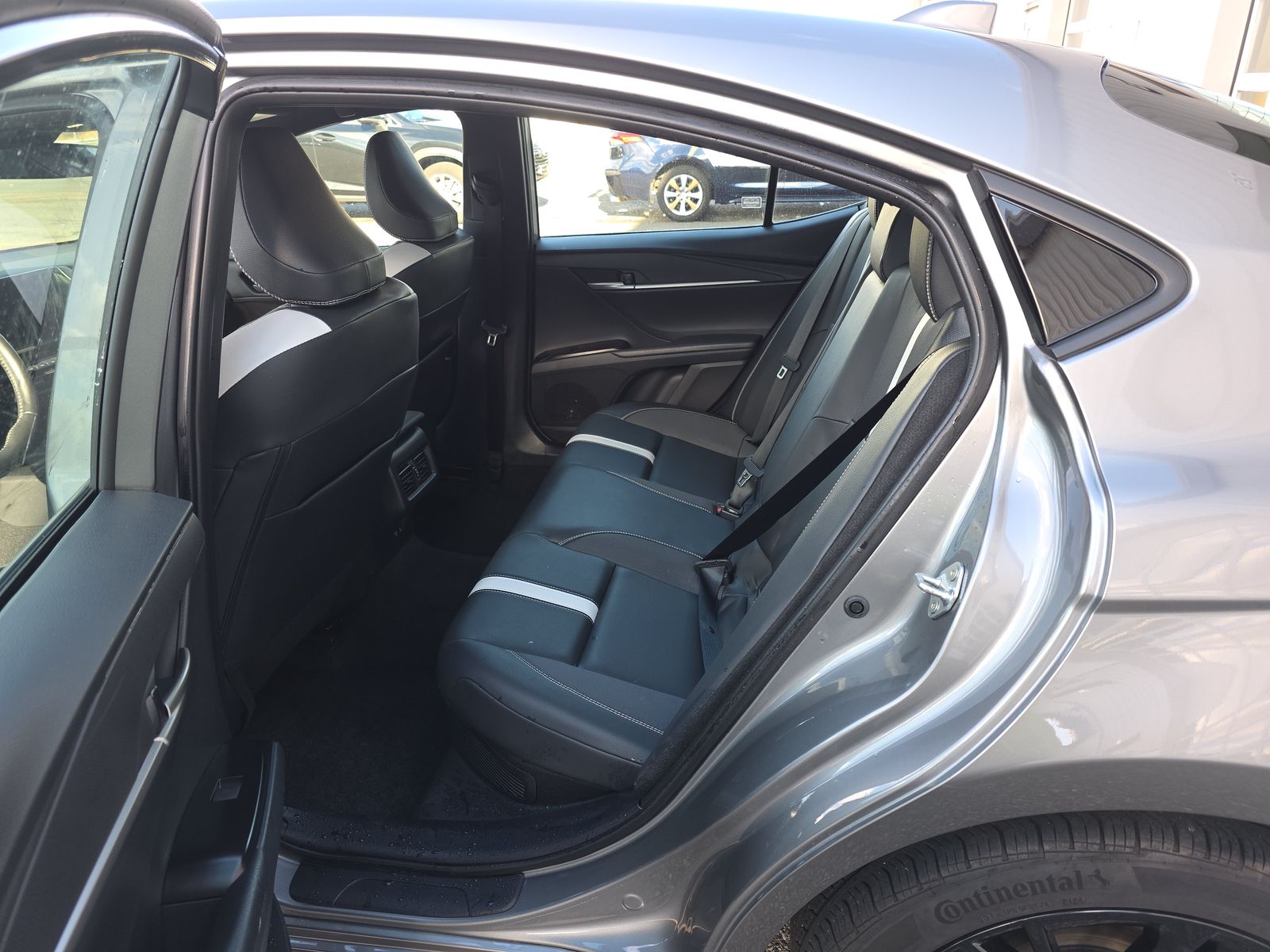 2025 Toyota Camry SE AWD