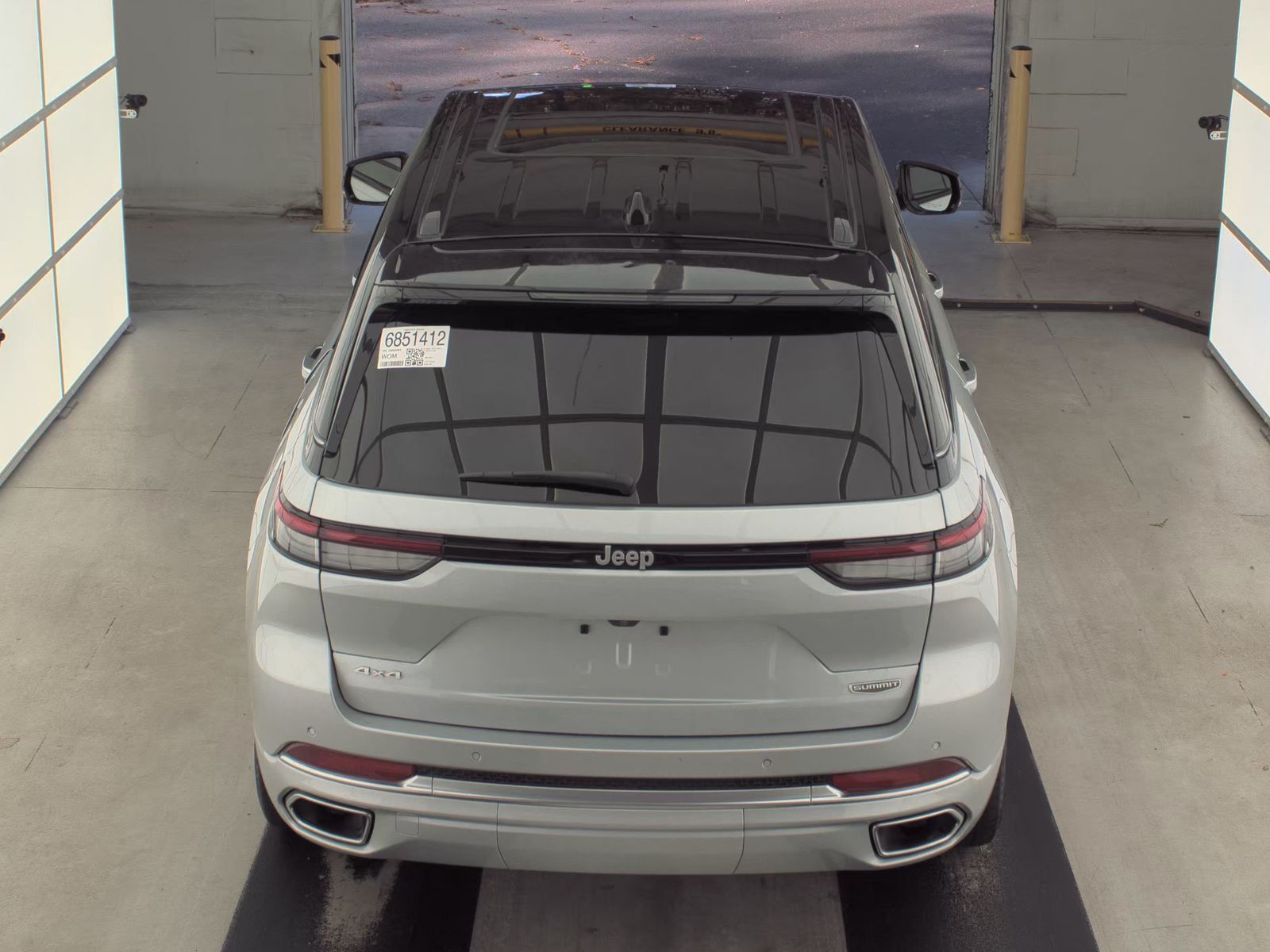 2025 Jeep Grand Cherokee Summit AWD