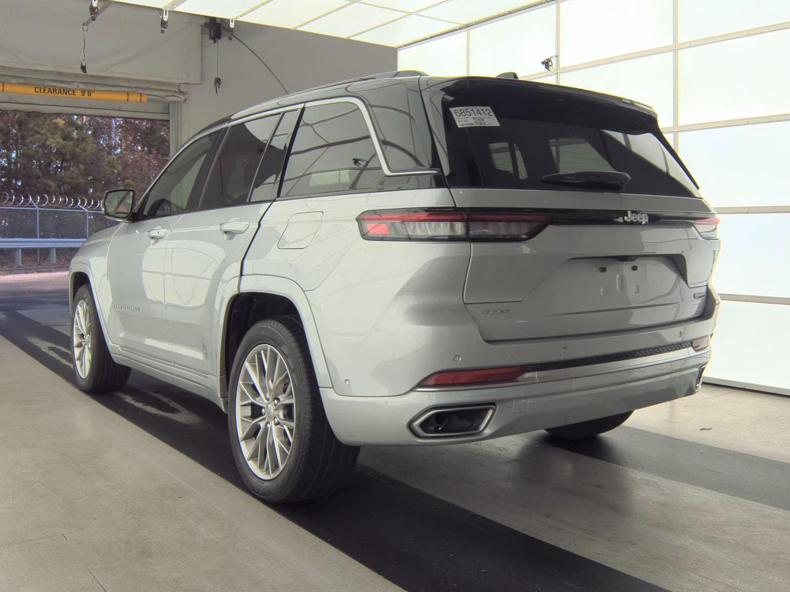 2025 Jeep Grand Cherokee Summit AWD