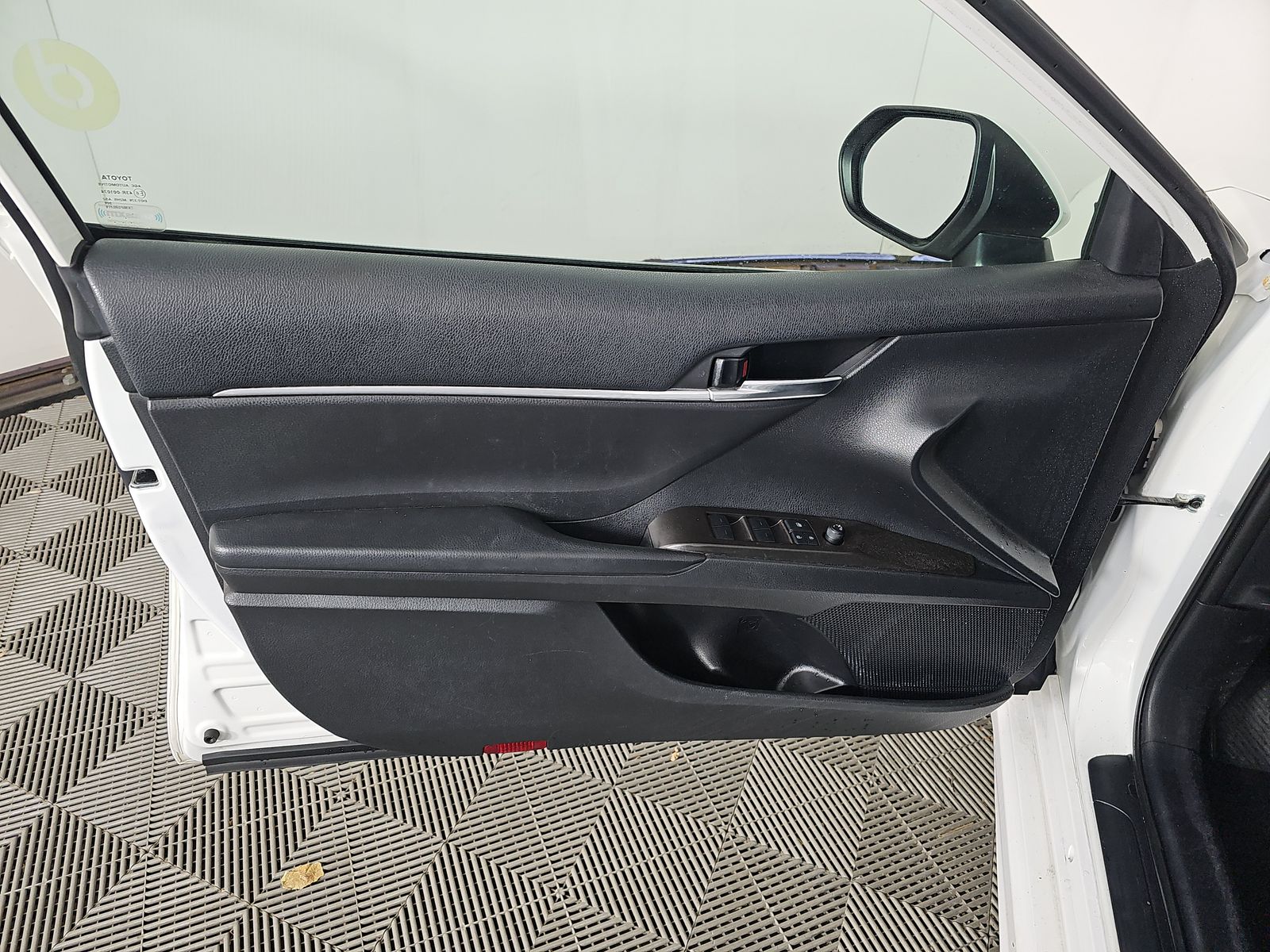 2022 Toyota Camry SE FWD