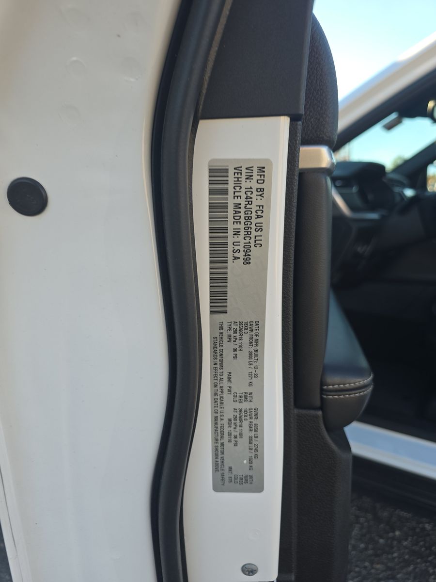 2024 Jeep Grand Cherokee Limited RWD