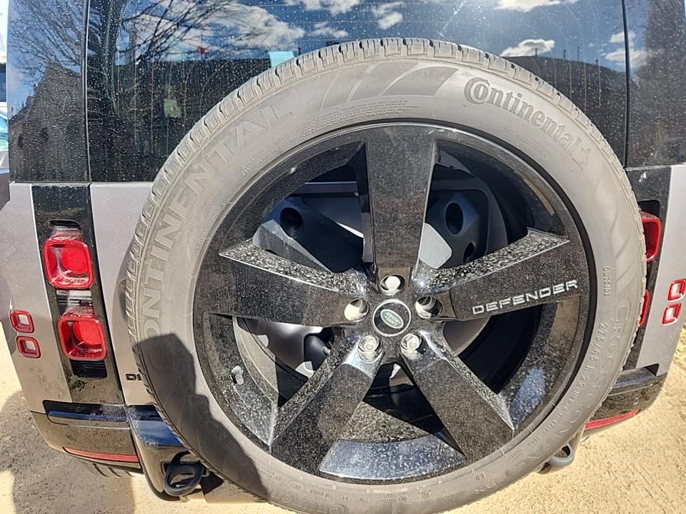 2023 Land Rover Defender 110 X-Dynamic SE AWD