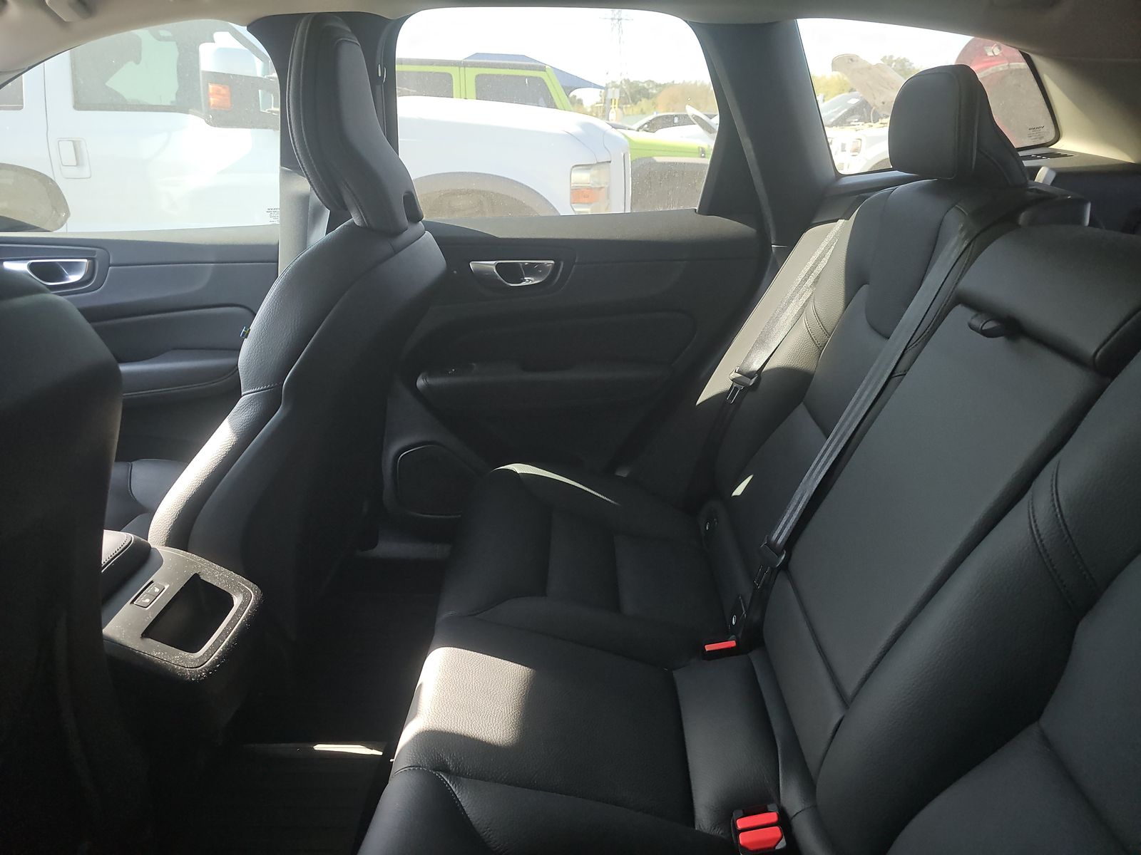 2024 Volvo XC60 B5 Plus AWD