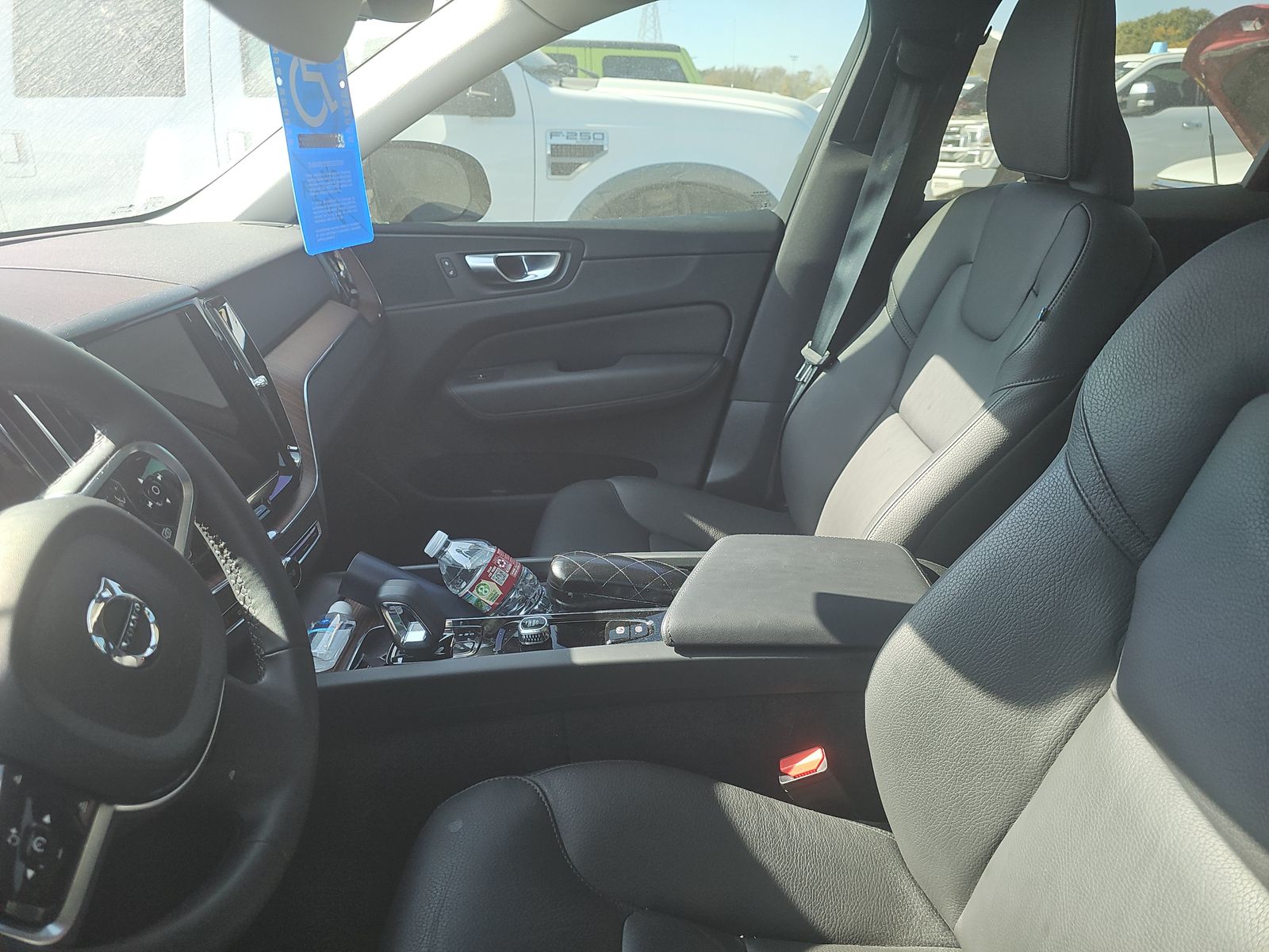 2024 Volvo XC60 B5 Plus AWD